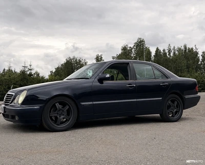 Mercedes-Benz E 2001, kuva 1/16