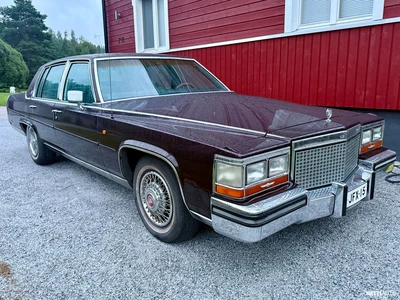 Cadillac Brougham D’elegance 1988, photo 4/4