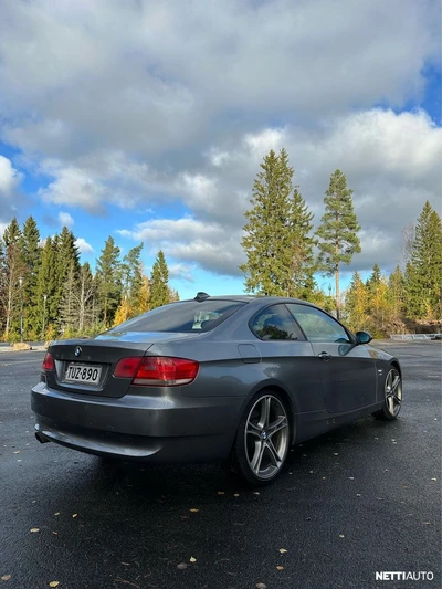 BMW 330 2007, kuva 7/9