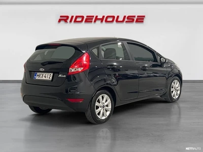 Ford Fiesta 1,25 82 hv Trend M5 5-ovinen 2012, photo 3/26