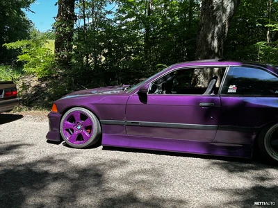 BMW 323 1995, photo 4/14
