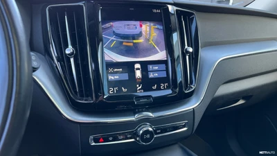 Volvo XC60 T8 AWD Momentum aut 2018, kuva 3/10