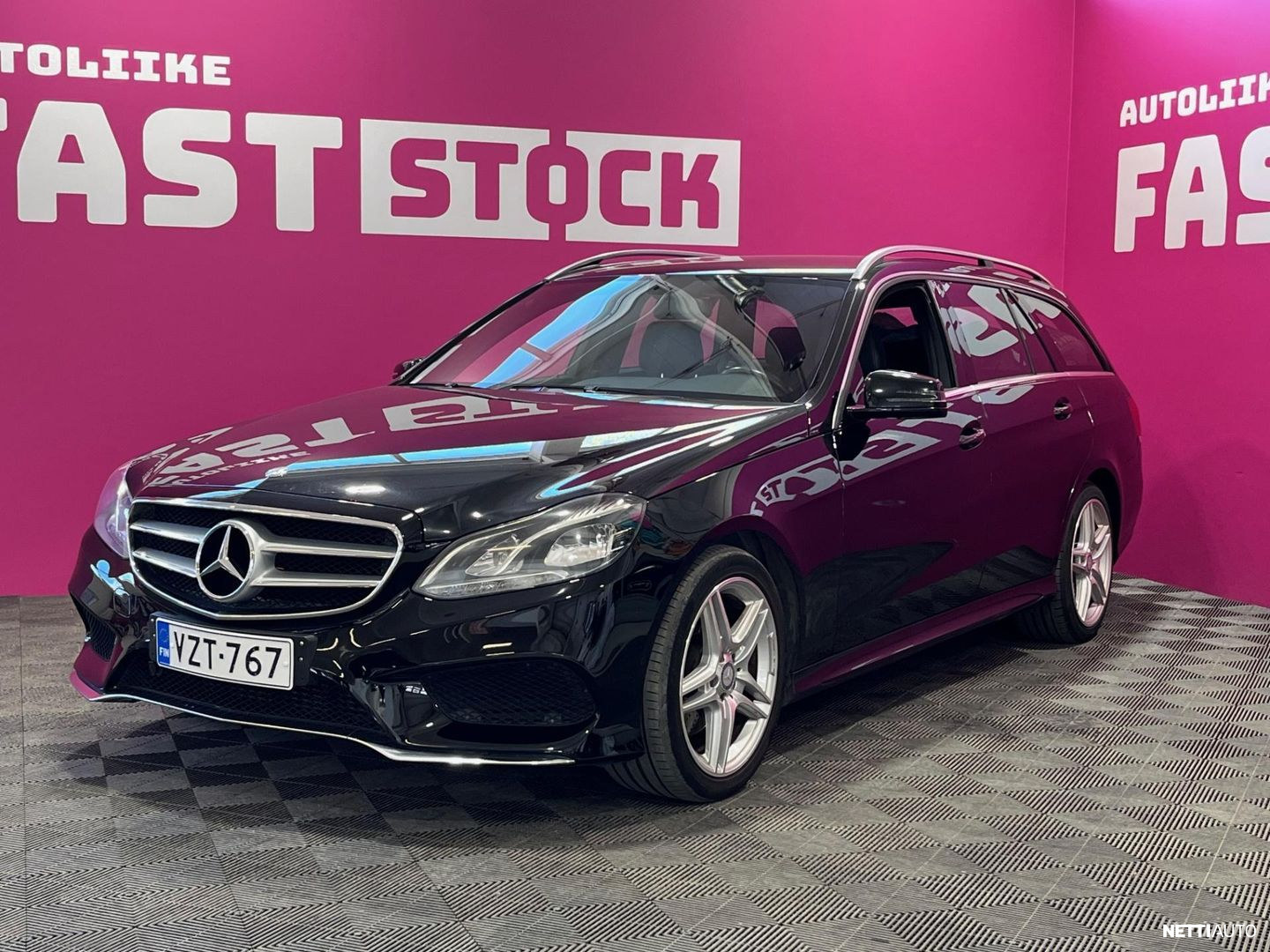 Mercedes-Benz E