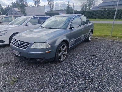 Volkswagen Passat 2004, kuva 2/5