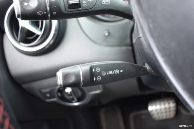 Mercedes-Benz CLA 2019, kuva 5/7