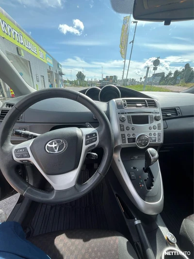 Toyota Verso 2011, photo 4/14