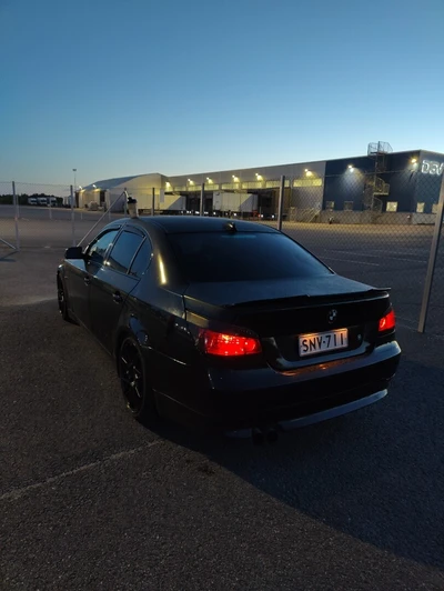 BMW 520 2003, kuva 5/6