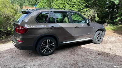 BMW X5 2010, photo 2/24