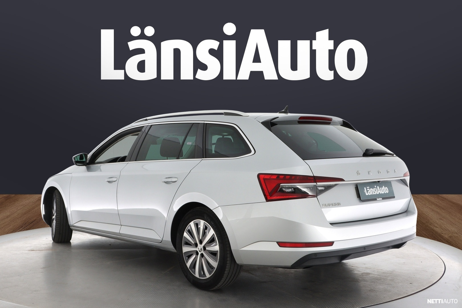 Skoda Superb 2023, kuva 7/44