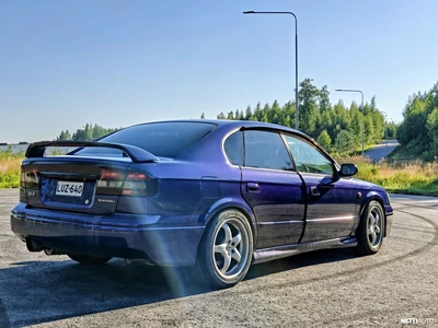 Subaru Legacy B4 RSK 2.0 1999, kuva 2/8