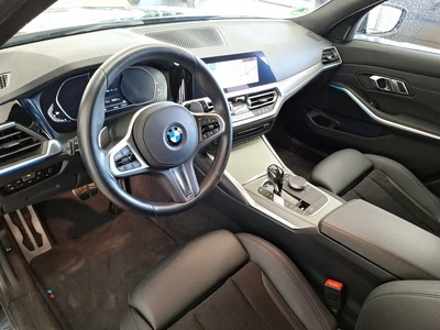 BMW 330 2021, kuva 6/10