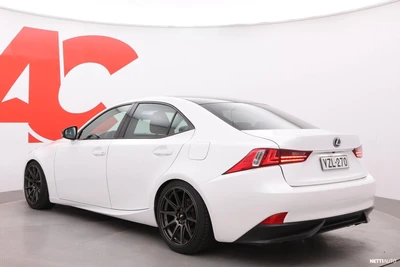 Lexus IS 300h Executive 2014, kuva 3/30