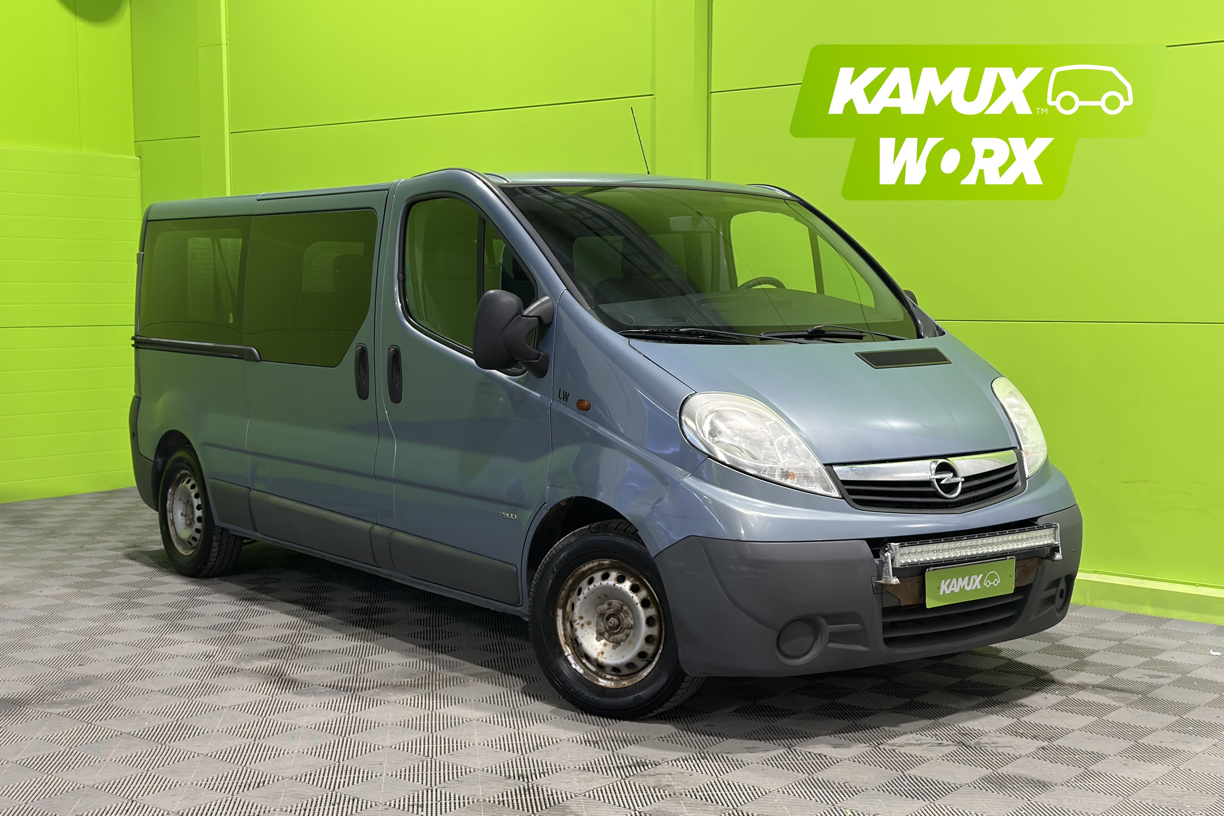 Opel Vivaro Combi L2H1 2,0 CDTI 84kW/114hv M6 (2900kg) *Edullisesti tilaa*
