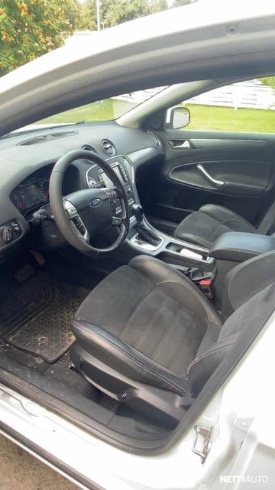 Ford Mondeo 2014, photo 2/10