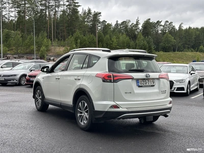 Toyota RAV4 2,5 Hybrid AWD Active 2016, kuva 3/15