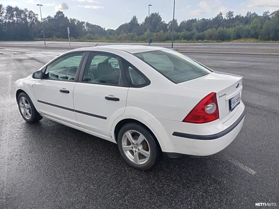 Ford Focus 2005, photo 3/15