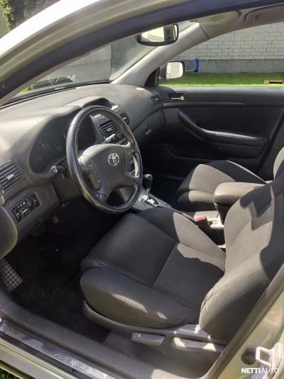 Toyota Avensis 2003, photo 5/7