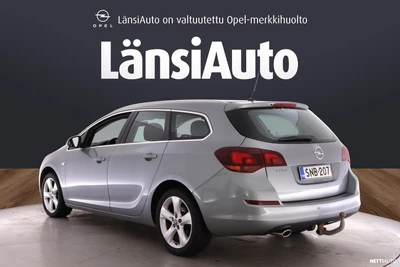 Opel Astra 2012, kuva 7/35