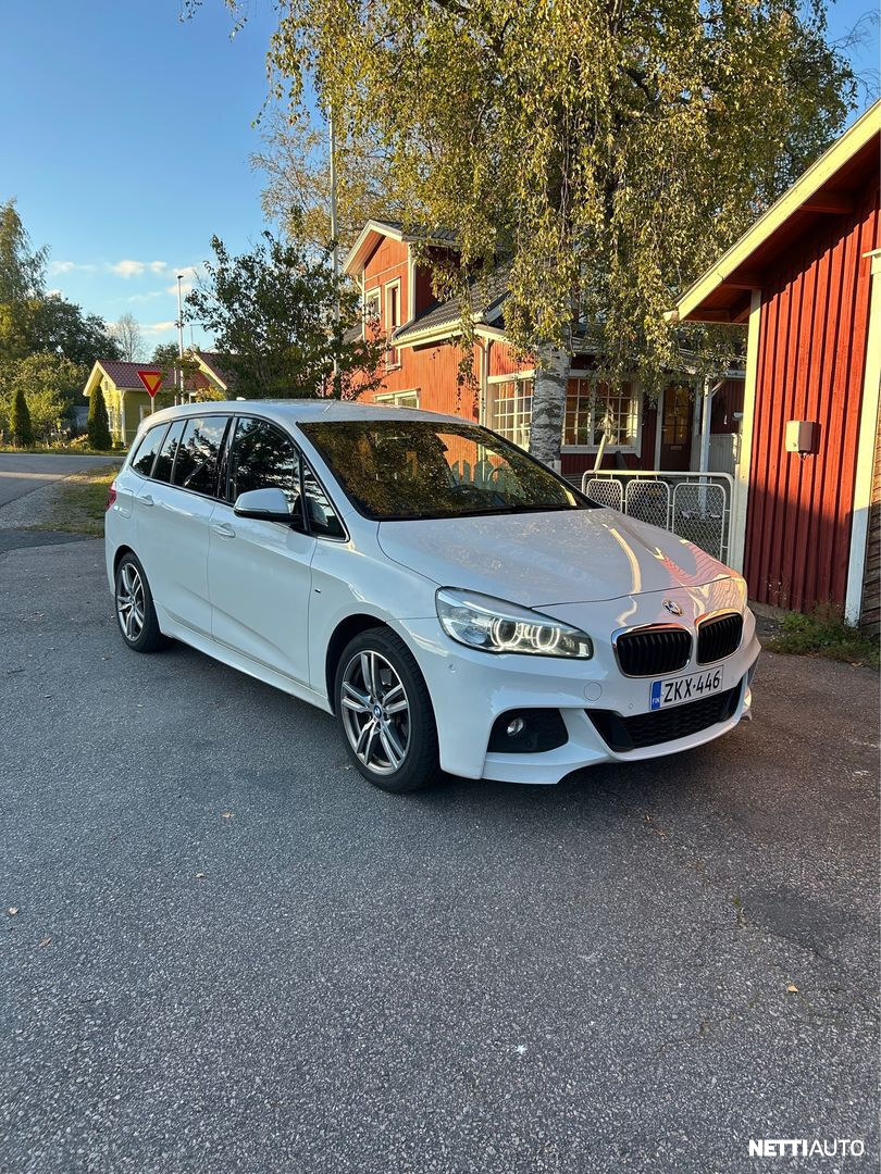 BMW 220