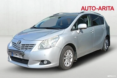 Toyota Verso 1,8 Valvematic Family 7p 2012, kuva 1/19