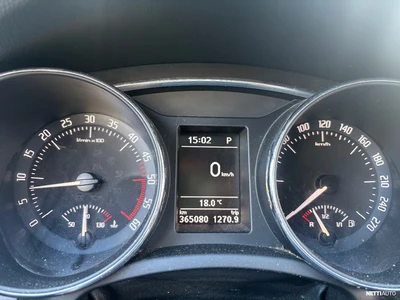 Skoda Superb 2011, kuva 8/8