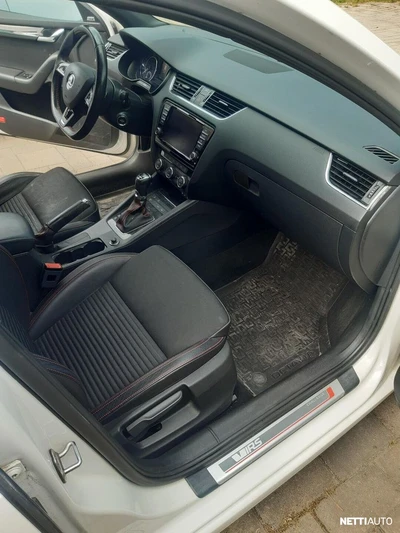 Skoda Octavia 2016, photo 6/9