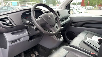 Toyota Proace L1 2,0 D 120 2020, kuva 3/3