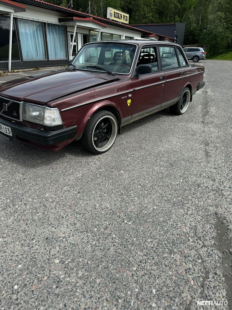 Volvo 240