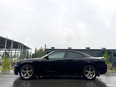 Dodge Charger 5.7 Hemi neliveto facelift 2014, kuva 4/10