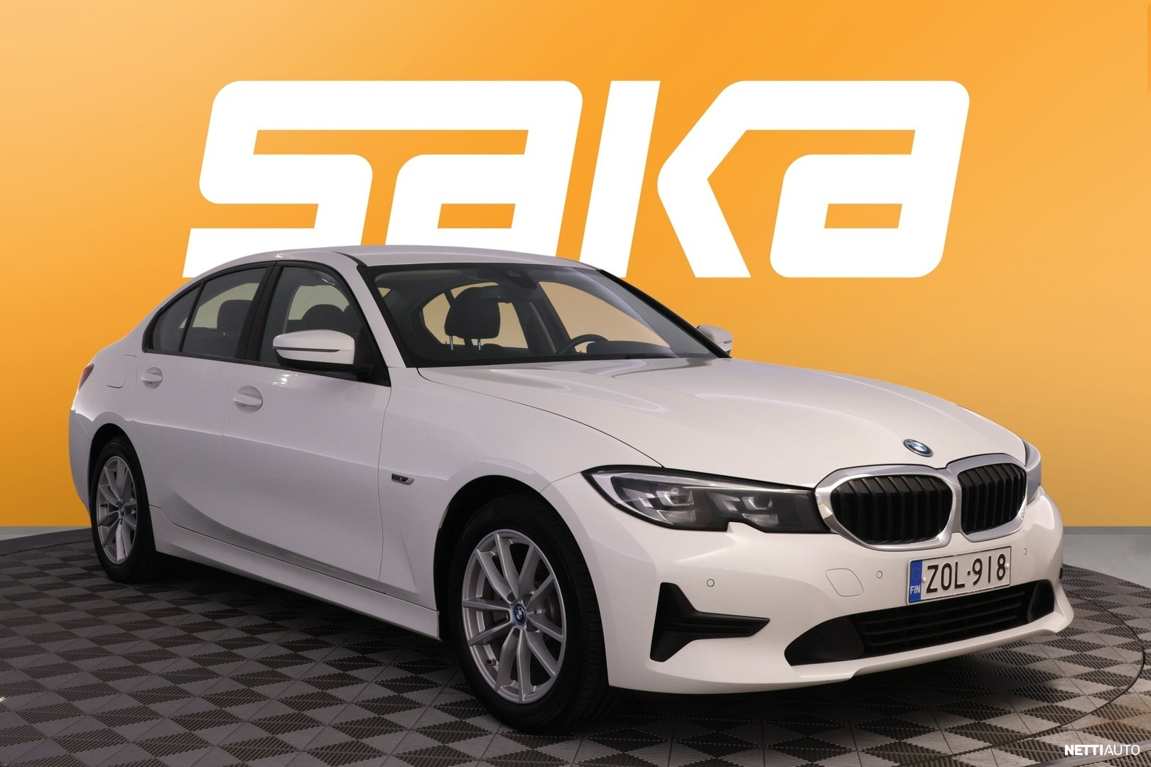BMW 320