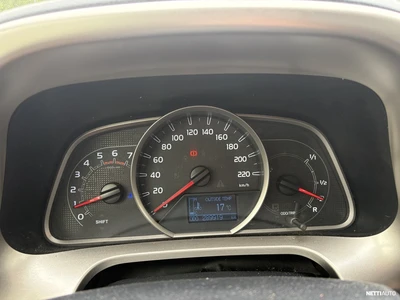 Toyota RAV4 2015, kuva 6/9