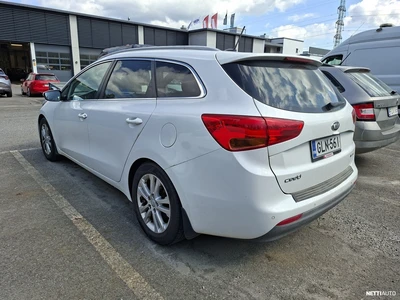 Kia Ceed 1,6 ISG EX SW EcoDynamics 2015, photo 3/4