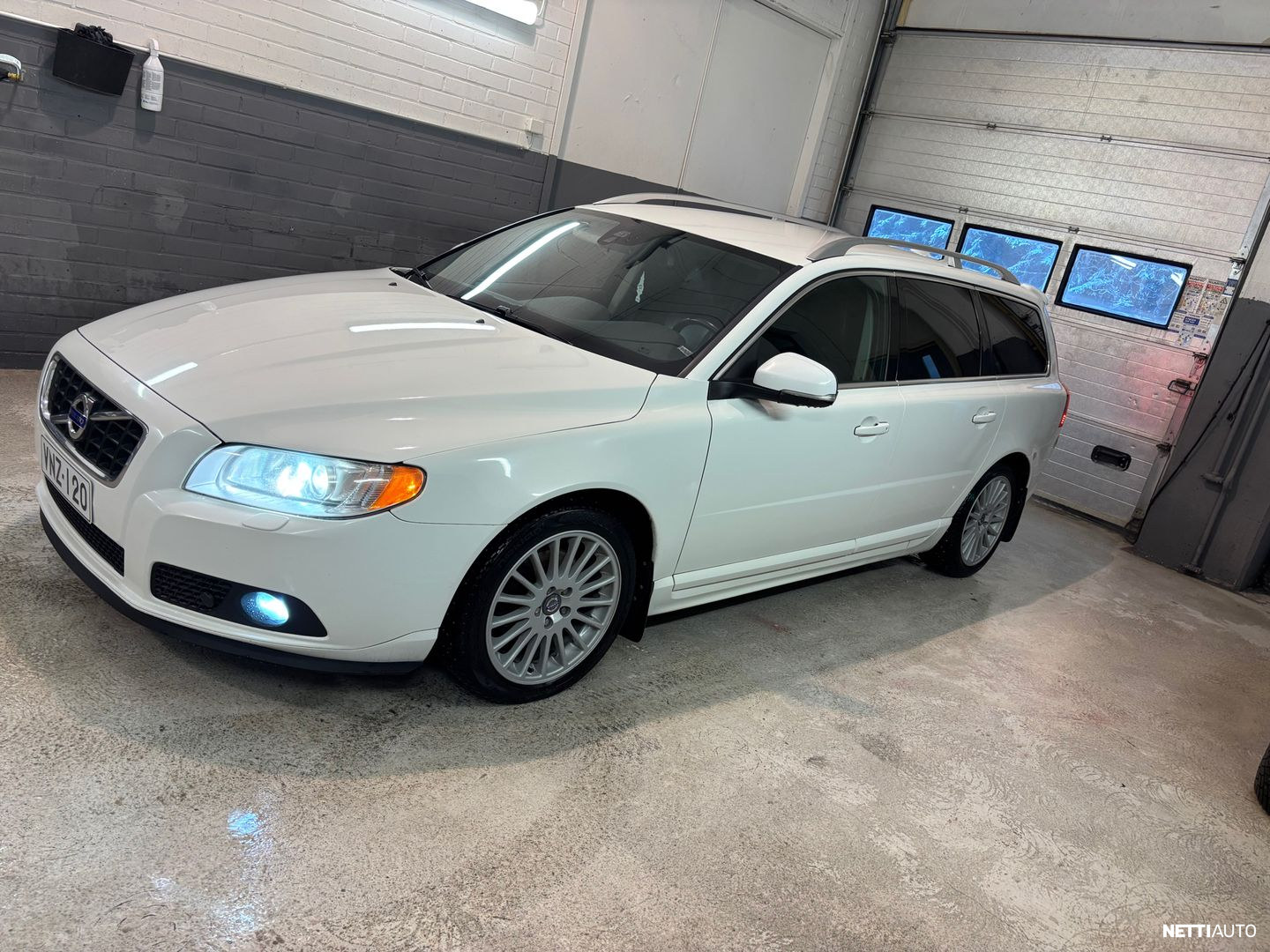Volvo V70