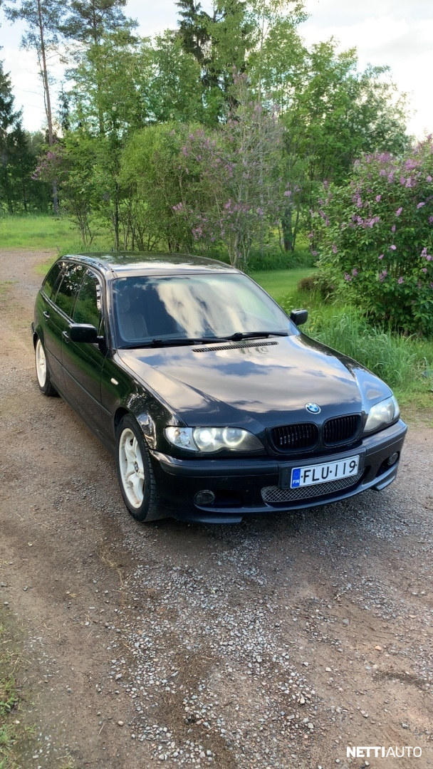 BMW 330