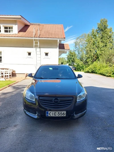 Opel Insignia 2011, kuva 2/23