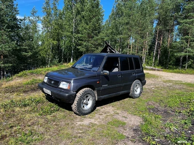 Suzuki Vitara 1995, photo 1/3