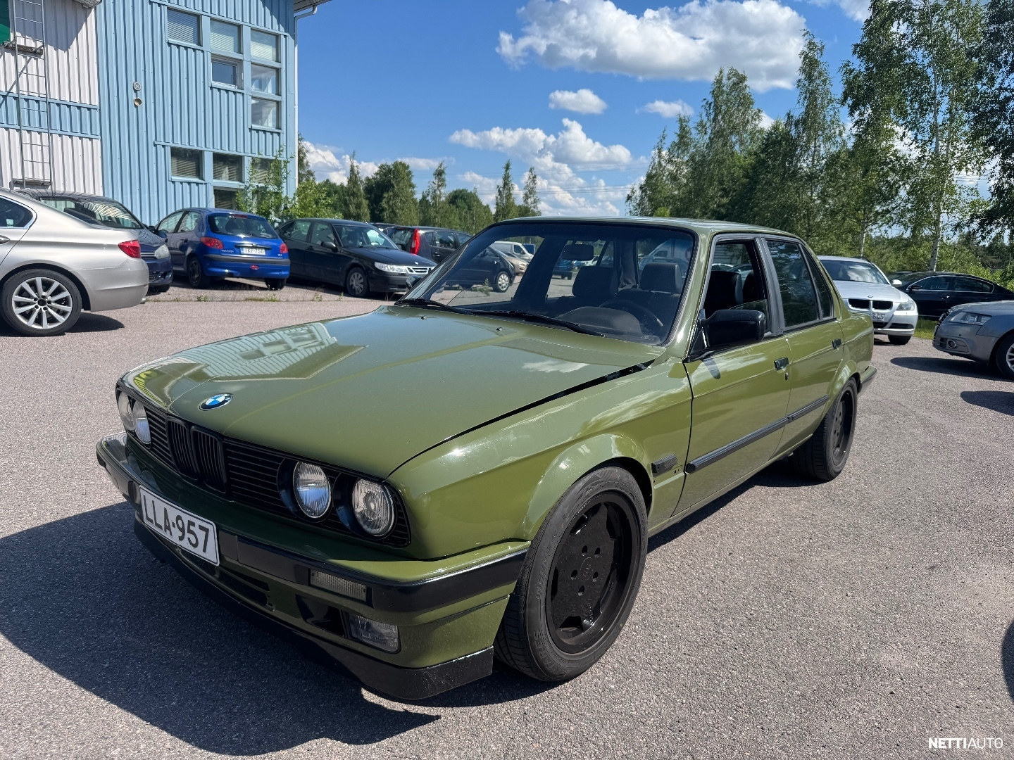 BMW 320