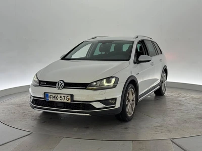 Volkswagen Golf 2017, photo 1/11