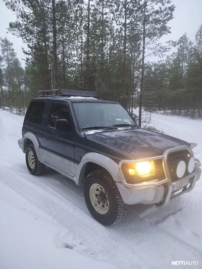 Mitsubishi Pajero 1993, photo 2/7