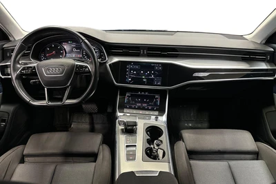 Audi A6 2021, photo 7/30