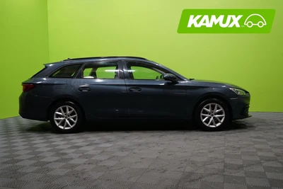 Seat Leon Sportstourer 2022, photo 2/11