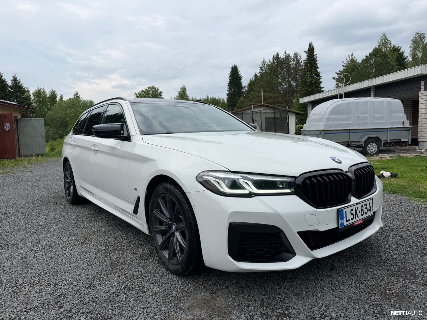BMW 530