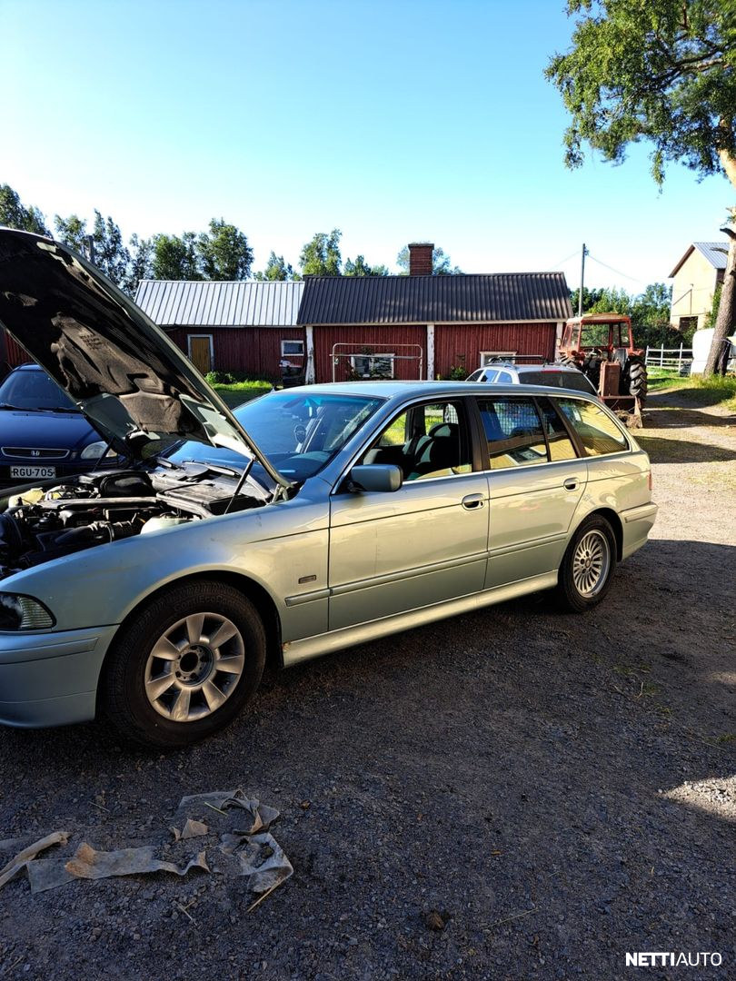 BMW 520