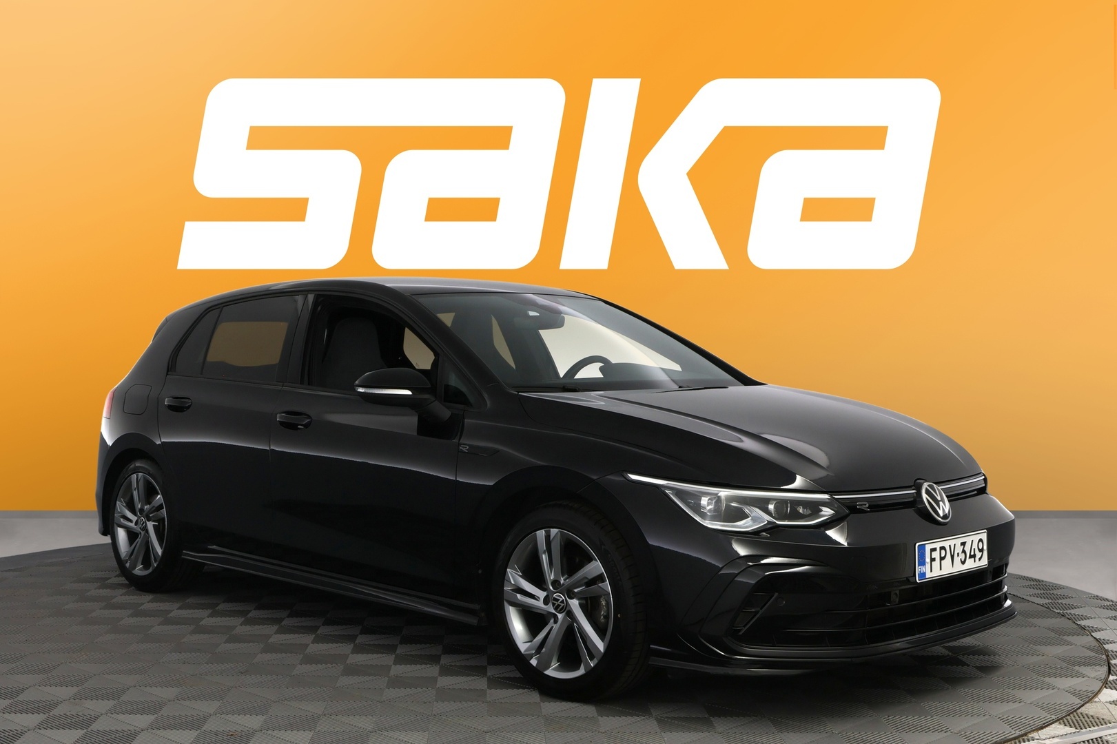 Volkswagen Golf First Edition R-Line 1,5 eTSI 110 kW (MHEV) DSG-automaatti
