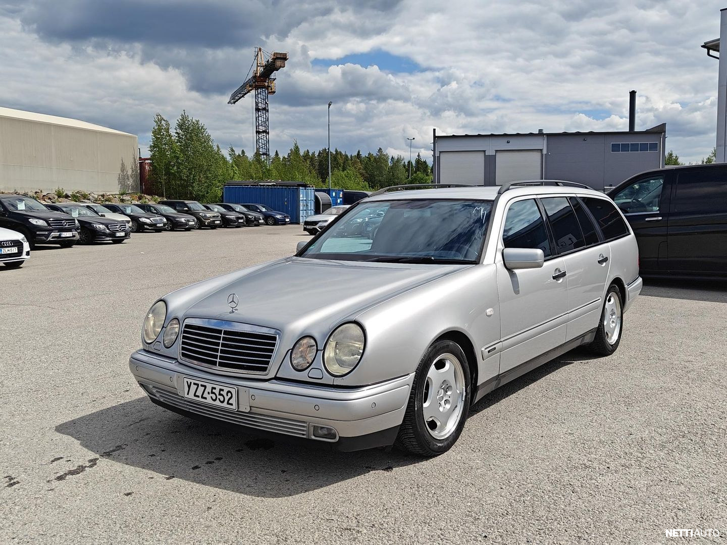 Mercedes-Benz E