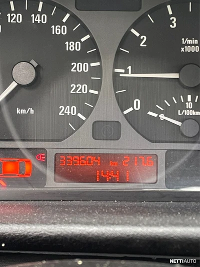 BMW 316 i Coupe 1999, photo 5/5