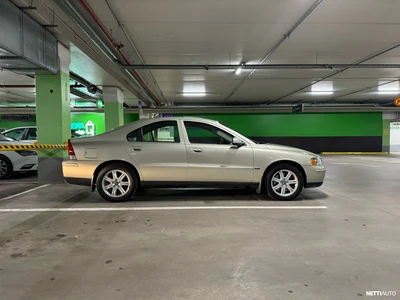 Volvo S60 T5 manuaali 2005, photo 5/20