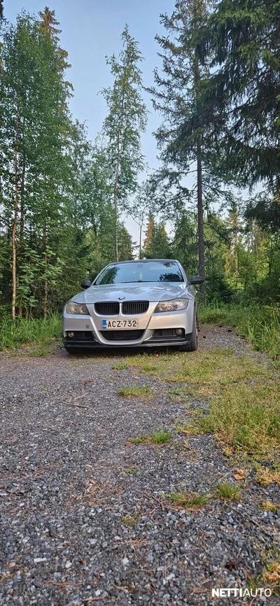 BMW 330 2005, photo 2/6
