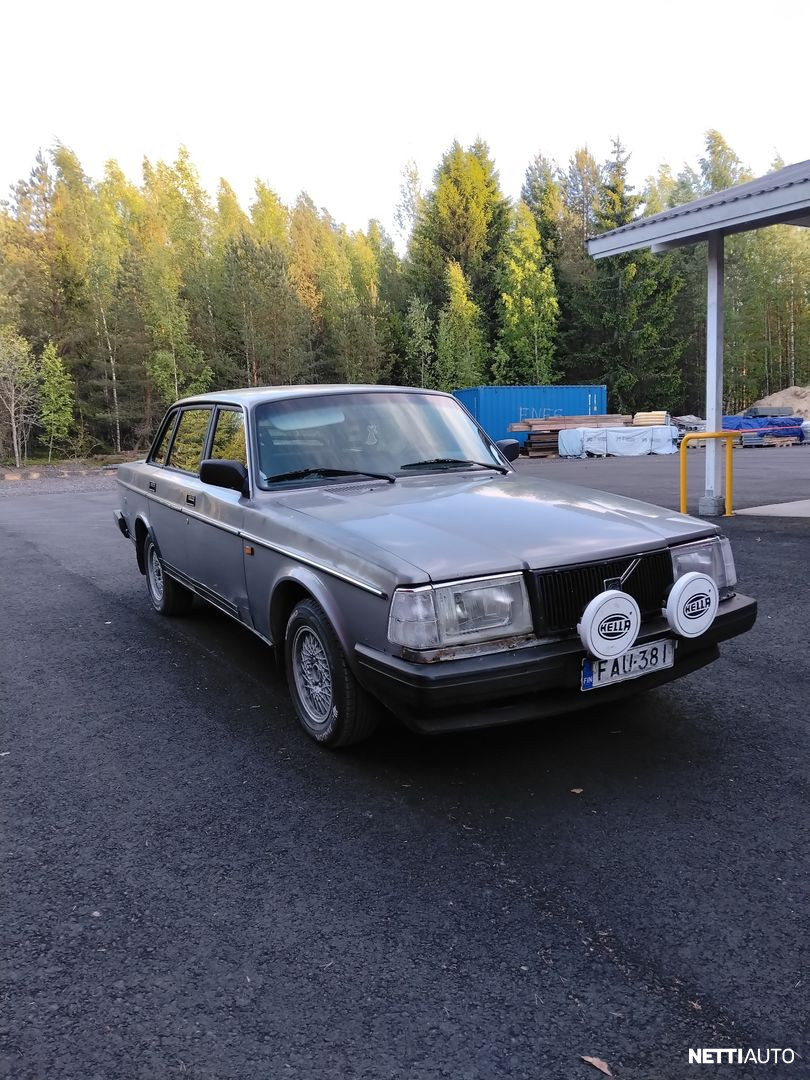 Volvo 240