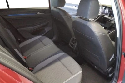 Volkswagen Golf 2025, photo 4/6